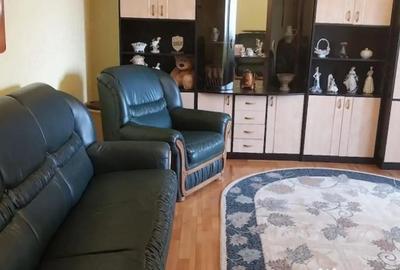 Apartament cu 2 camere decomandat în Micro 17