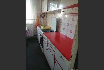 Apartament 3 camere, 64 mp utili + balcon - zona McDonald's - 2