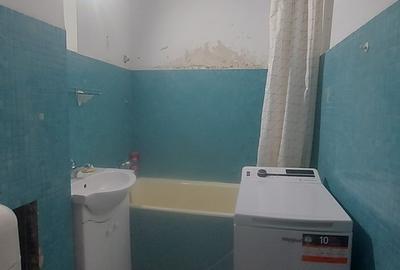 Bucur Obor, Liceu Iulia Hasdeu - 9