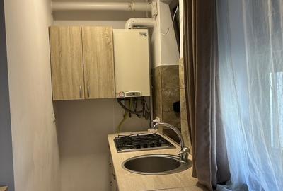 Garsonieră în Girocului