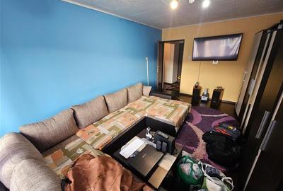 Apartament cu 2 camere decomandat, mobilat în Micro III - 15