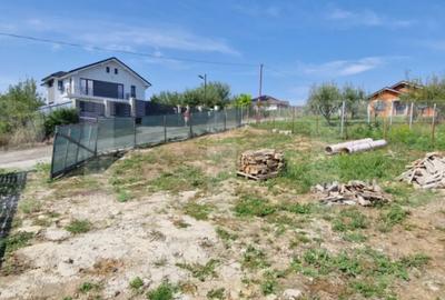 Teren de 570 mp, în Centura - 1