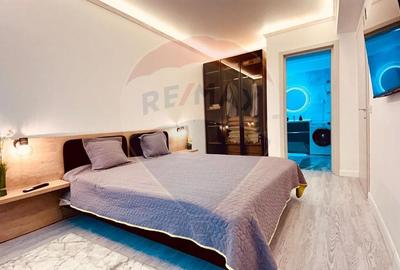 Apartament de vanzare  in prima linie la mare MAMAIA  -White Titanic - 8