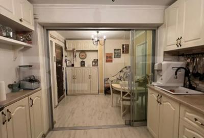 Apartament cu 3 camere decomandat în Rovine - 5
