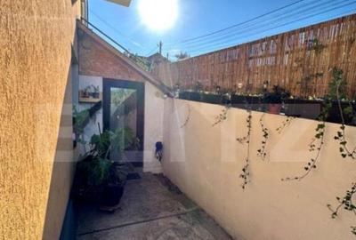 Apartament de 2 camere, 65mp, curte, loc de parcare, zona Re - 7