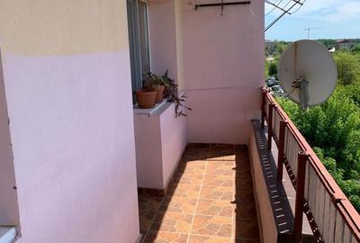 Apartament cu 3 camere decomandat în Central - 1