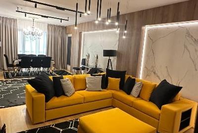 Inchiriez apartament cu 4 camere NOU/LUX