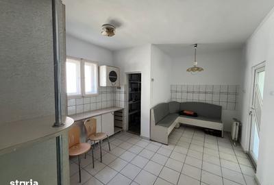 Casă cu 5 camere cu Teren 2607 Mp în Păulești - 13