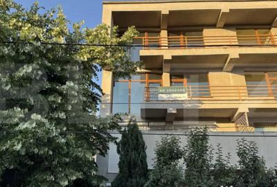 Apartament cu 4 camere decomandat în Brazda lui Novac - 12