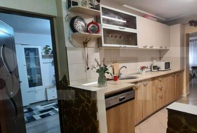 Apartament de vanzare, 86 mp, zona Micro 17 - 2