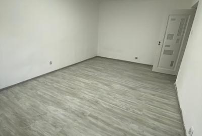 Apartament cu 3 camere decomandat în Mioriței - 2
