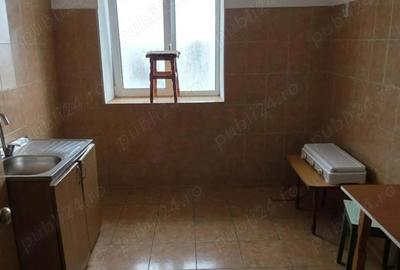 Apartament cu 3 camere decomandat în Central - 2