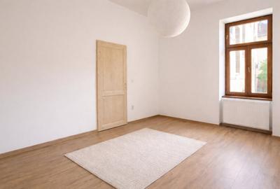 Apartament cu 3 camere semidecomandat în Semicentral - 4