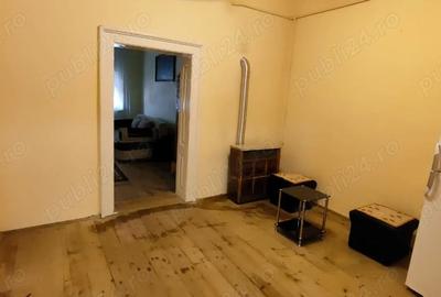Casa de vanzare in cartierul Terezian, Sibiu - 2 camere, curte comuna. - 6