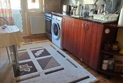 Apartament cu 2 camere decomandat, mobilat în Carpați 2 - 3