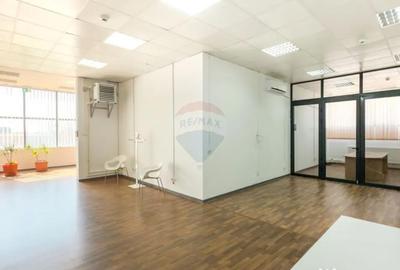 Spațiu comercial, de 117 mp, în Central - 3