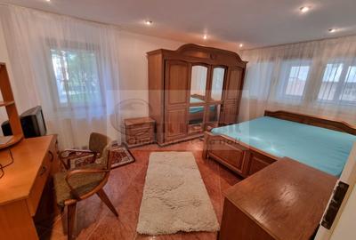 Inchiriere apartament 4 camere Nicolina - 690 euro - 3