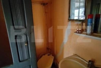 Casă cu 2 camere cu Teren 799 Mp în Central