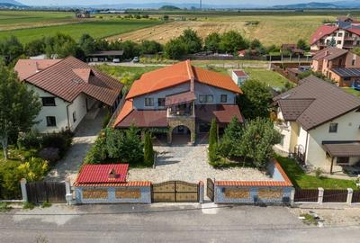 Conac, proprietate unica, in mijlocul naturii, Sacele! - 53