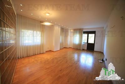 Apartament de vanzare in zona Arcului de Triumf, parcare/boxa inclusa