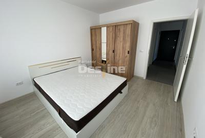 Apartament cu 2 camere decomandat în Tractorul - 1
