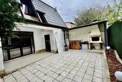 Vila 6 camere, Titulescu, Curte ?i zona de relaxare Metrou la 7 minute - 7