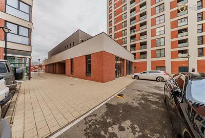 Spatiu Comercial Premium 370 mp, Vitrina 13 m, 3 Intrari Adora Par - 14