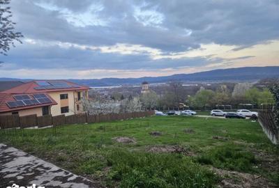 Teren de 580 mp, în Troianu - 5