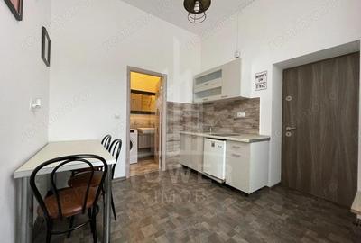 Garsonieră decomandată în Central - 9