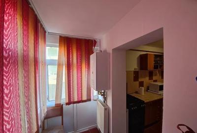 Garsonieră decomandată în Podu Roș - 1