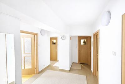 Apartament cu 4 camere în 1 Mai - 7