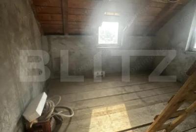 Casă cu 4 camere cu Teren 865 Mp în Păulești - 1