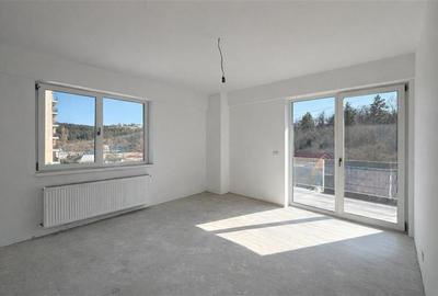 Apartament cu 3 camere decomandat în Frumoasa
