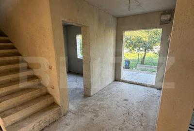 Casa Duplex la rosu, 222 mp utili, teren 423 mp, Burdujeni, - 2