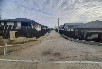 Casă cu 4 camere în Tomești - 2