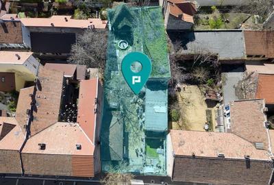 Teren de 1213 mp, în Central - 7