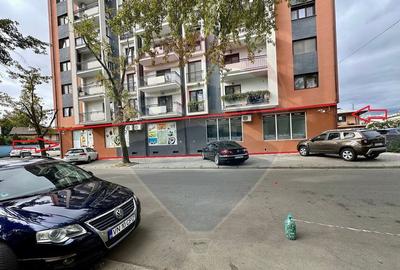 Spațiu comercial, de 220 mp, în Central - 11