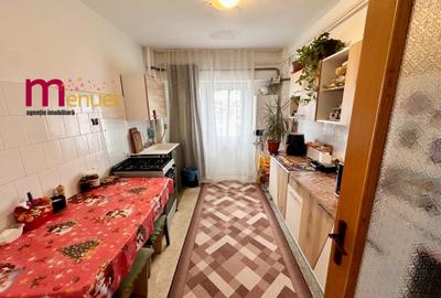 Apartament 3 camere,str.Victoriei - 3