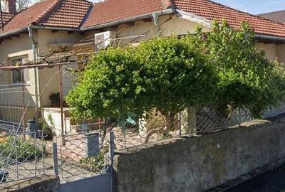 Casă cu 3 camere în Central - 2