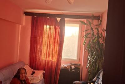 Apartament cu 3 camere decomandat în Brâncoveanu - 2
