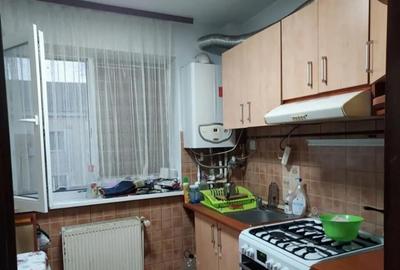 Apartament cu 3 Camere Decomandate Zona George Enescu - 1
