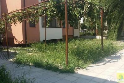 Apartament cu 2 camere decomandat în Tomis Nord - 16