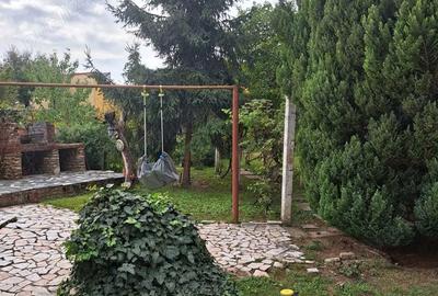 Casă cu 5 camere în 14 Mai - 16
