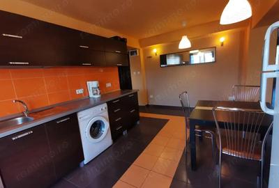 Inchiriez apartament 3 camere Micro 4 - 6