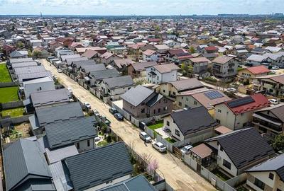 Casă individuală cu 5 camere cu Canalizare în Central - 5