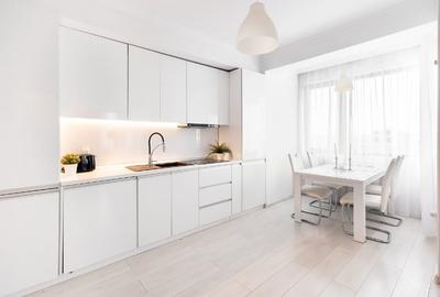 Apartament cu 2 camere decomandat, mobilat în Central