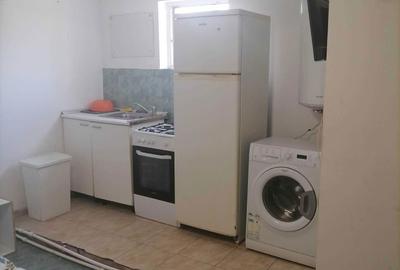 Garsonieră decomandată în Progresul - 3