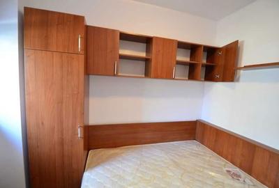 Apartament cu 2 camere semidecomandat în Valea Adâncă - 1