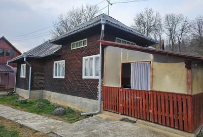 Casă cu 4 camere în Central - 4