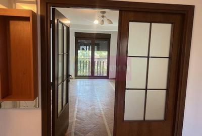 Apartament cu 4 camere decomandat în Unirii